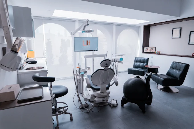 Modern calm dental treatment room at LH Clinic Dubai